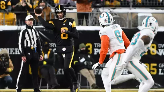 2025-12-17 Aaron Rodgers NFL: Miami Dolphins at Pittsburgh Steelers