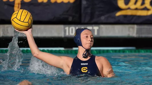 Rosalie Hassett Cal Women’s Water Polo_Cal_?WPOLO_25-0126_093314_Al SermenoA