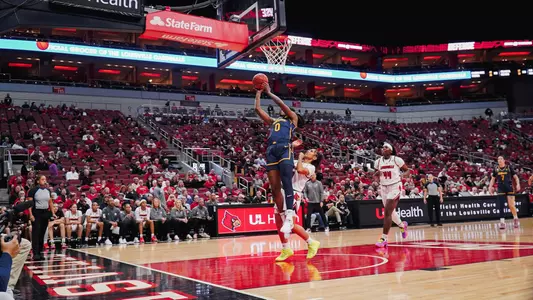 Cal WBB: Michelle Onyiah scores at Louisville