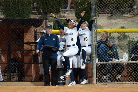 Bears Shutout CSU Bakersfield, Sweeps Fresno State