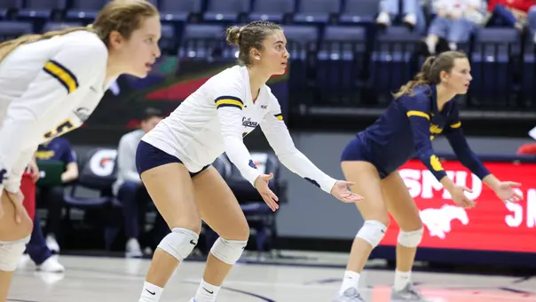 November 14, 2025; Berkeley, CA, USA; Cal vs SMU Women’s Volleyball at Haas Pavilion; (Photo credit: Joyce Xi)