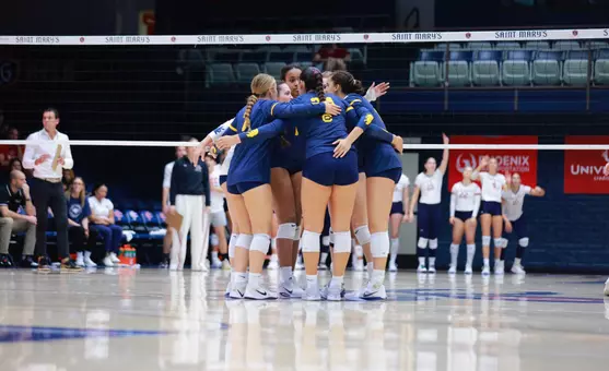 Cal players huddle in match against St. Mary's
