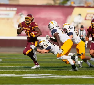 With leading rusher Devon Spalding out, the Chippewas will look to senior Jahray Hayes for production on the ground when they play at Miami (Ohio) on Friday.