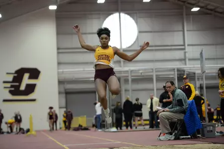 Freshman Nadia Williams captured the long jump and the 60-meter dash on Friday in leading the CMU women.