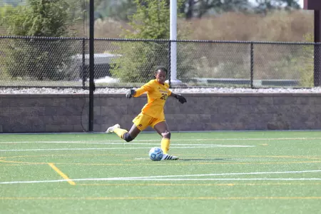 CMU keeper Zoie Reed made five saves on Sunday in the Chippewas' 1-0 loss at Ball State.