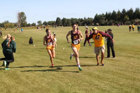 CMU sophomore Luke Anderson (center) led the Chippewas with a 12th-place finish on Saturday at the MAC Championships. Teammate Conor Naughton (left), a freshman, was 34th.