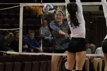 Taylor Robertson had 10 kills Thursday in CMU's five-set victory at Eastern Michigan.