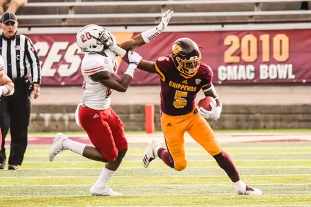 Running back Jonathan Ward (5) and his CMU teammates are waiting anxiously for Sunday and the announcement of the Chippewas' bowl destination.