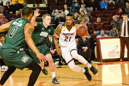 CMU senior Cecil Williams (21) drives the lane on Tuesday in the Chippewas' 75-50 victory over Ohio at McGuirk Arena. Williams finished with 15 points, nine rebounds and a career-high six assists.