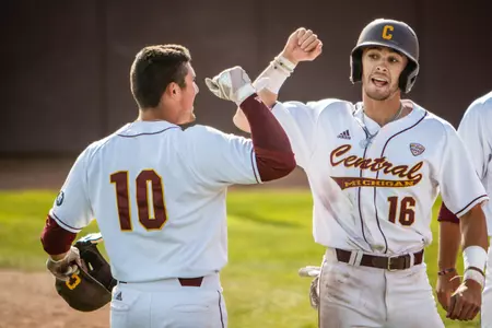 Jacob  Crum (16)  Jason  Sullivan (10