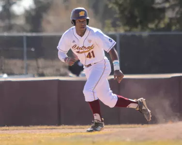 Zavier Warren