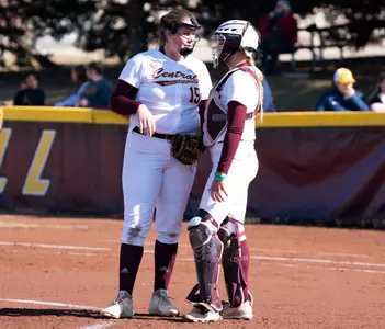 Samantha Howell; Samantha Mills