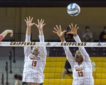 Linnea Willer and Lisbeth Rosario-Martinez