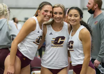 Madi Mandelke, Karlie Gardner & Jericha Petrella