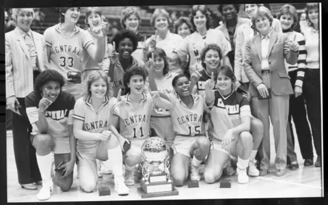 Hall of Fame Class of 2023: '83-84 Squad Set a Mighty High Standard Image