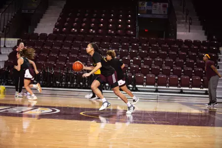 Taylor Anderson Practice Action Photo (1/19)