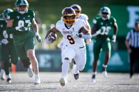 Chippewas Let Lead Slip Away, Fall at Eastern Michigan, 38-34 Image