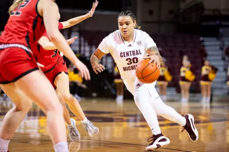 Second-Half Surge Lifts Women's Basketball to Nonconference Win Over Concordia Image