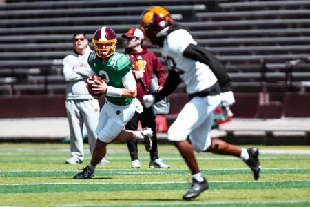 Joe Labas Scrambling Photo