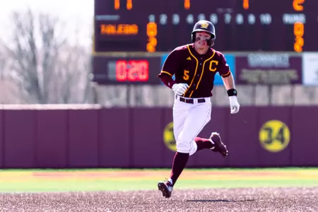 Baseball Drops Twinbill at Bowling Green Image