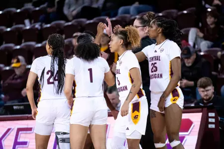 Women’s Basketball Drops MAC Contest to Kent State, 77-56 Image