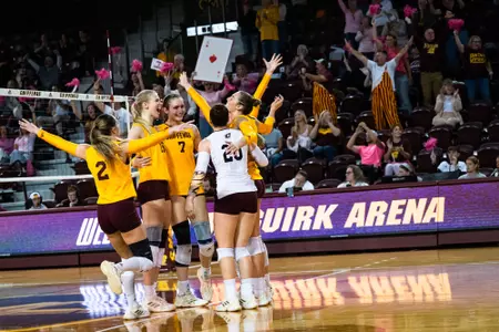 Volleyball’s Muell and Rejment Earn MAC Player of the Week Honors Image