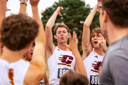 Cross Country Prepares for MAC Championships Saturday Image