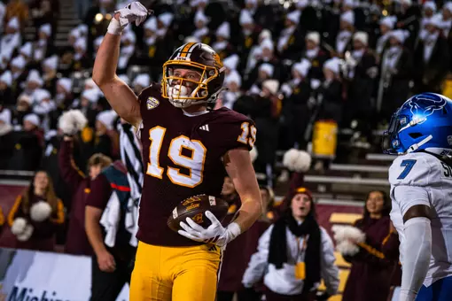 Dominant Defense: Chippewas Force 5 Turnovers in Dismantling Buffalo, 38-19