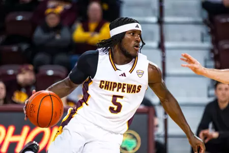 Chippewas Hang Tough, Drop 85-71 Decision at Marquette Image