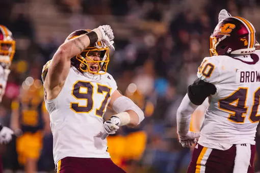 Football Notebook: Heldman, Kwiatkowski Shine in Another Outstanding Defensive Effort