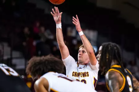 Chippewas Fall to South Alabama in Close Contest, 66-64 Image