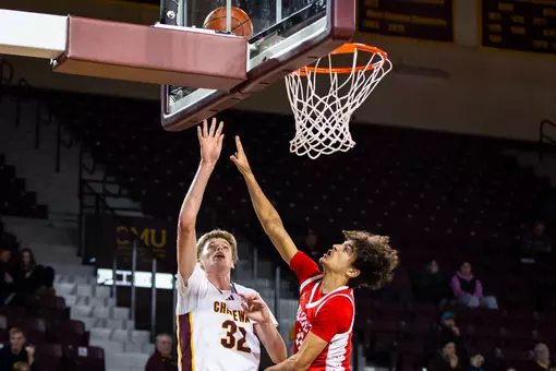 Nathan Claerbaut Scores 31 Points, Chippewas Get Back on Track With 85-65 Win Over Olivet