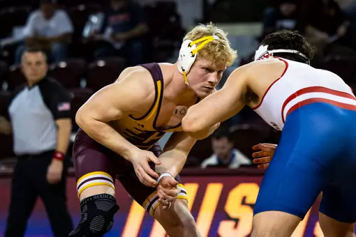 Wrestlers Head to Prestigious Midlands Championships