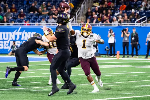 Thirteen Football Players Earn Academic All-MAC Honors