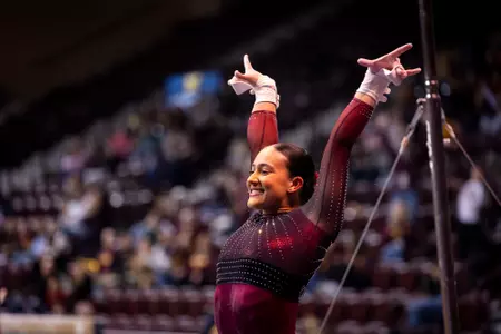 Alvarado-Reid tabs MAC Scholar-Athlete of the Week Award Image