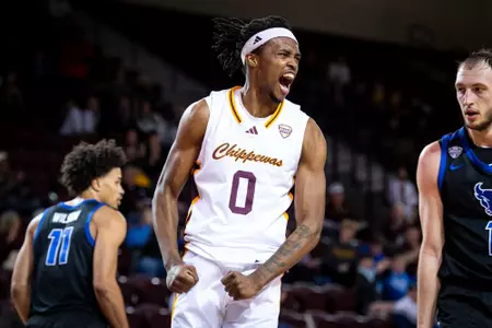 Chippewas Overcome 21-Point Deficit With Dramatic 69-67 Win at Ball State Image