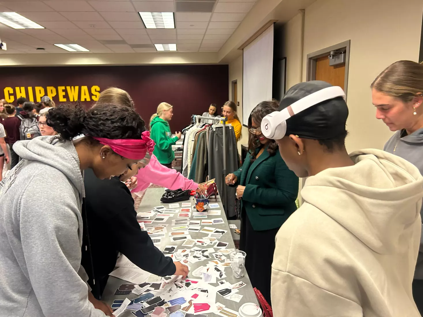 2025 Dress to Impress Event