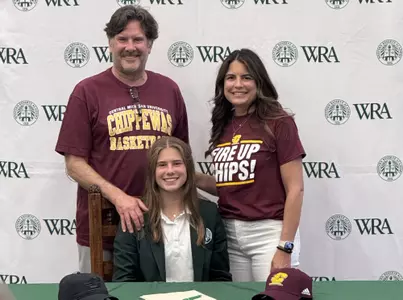 Lilah Turnbull Signing Day Photo