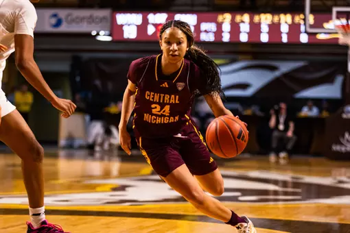 Chippewas Clamp Down on Defense, Top Western in Kalamazoo