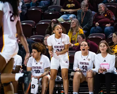 Women’s Basketball Faces its First Rematch of 2025-26 Saturday at NIU, 3 p.m. ET Image