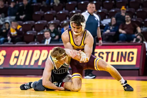 Chippewa Wrestlers go to Kent State, Entertain George Mason