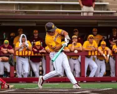 Baseball Drops Series Opener at Miami Image