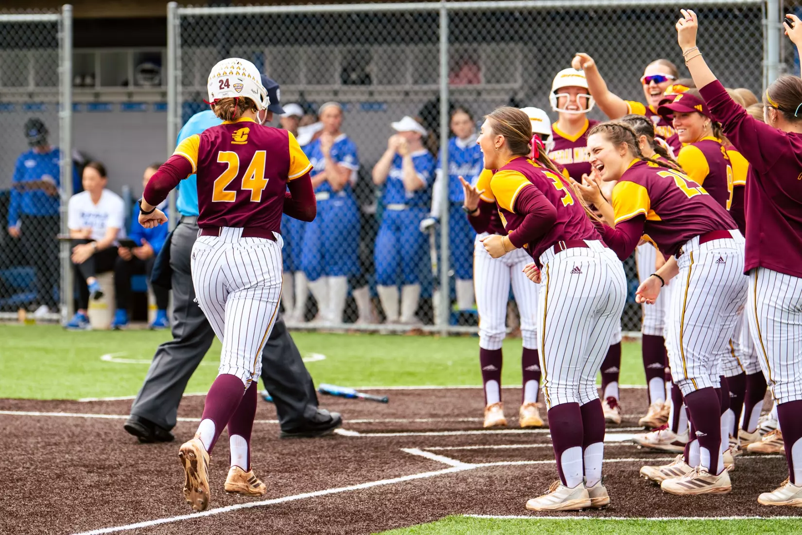 CMU Softball at Buffalo (4/17/26)