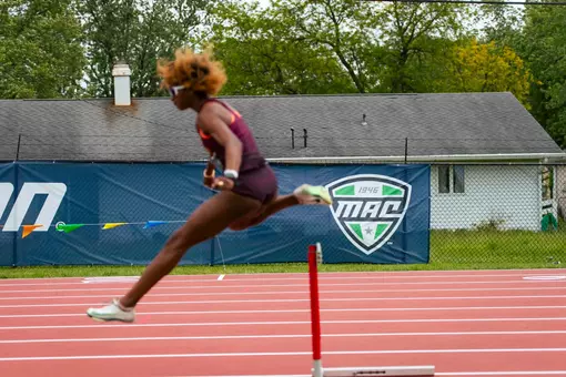 Linnearia Richards MAC Championships