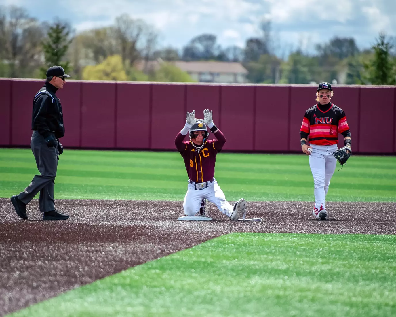 CMU vs NIU