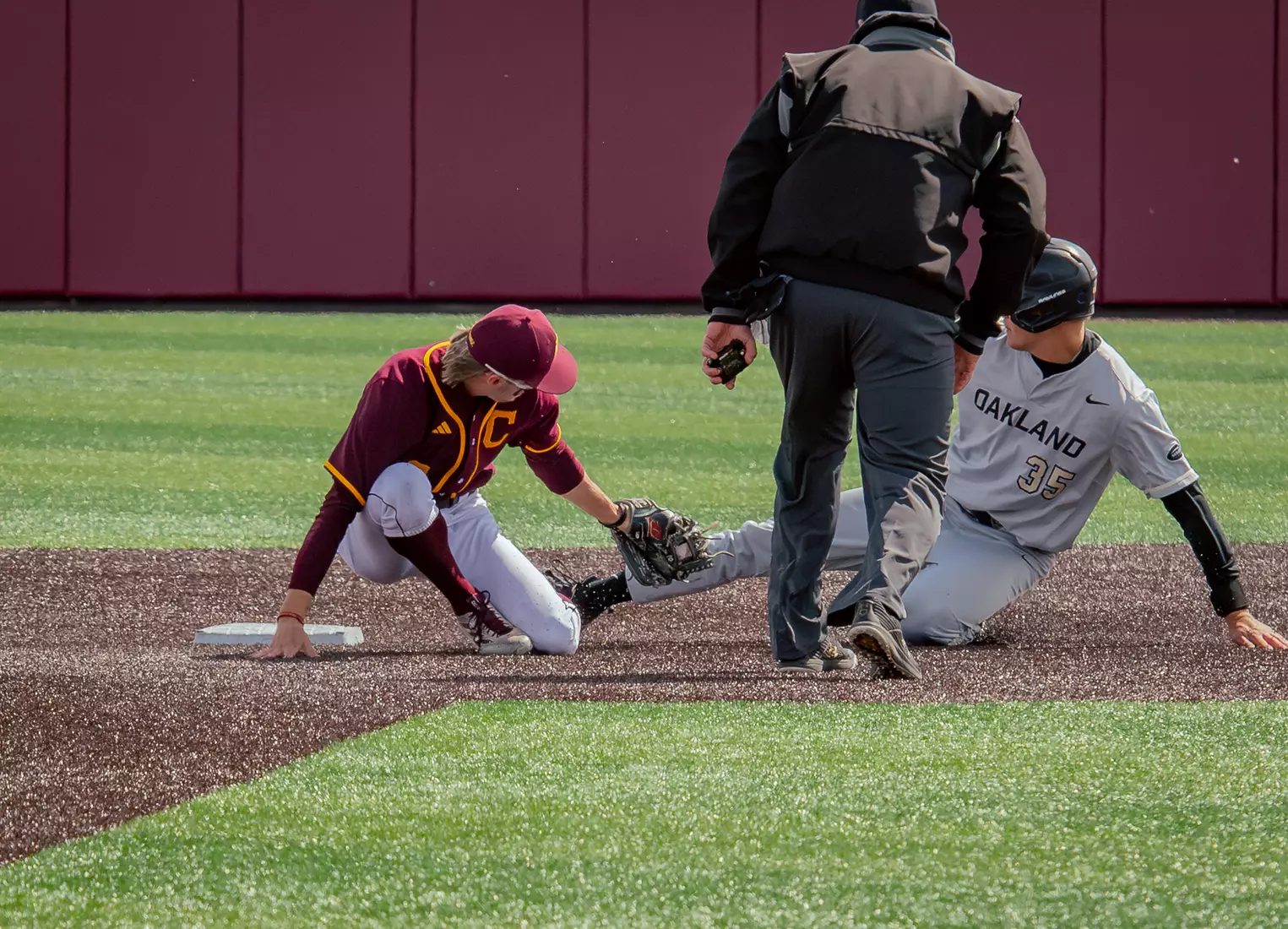 CMU vs Oakland
