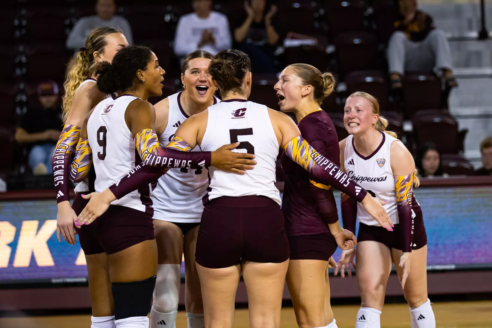 CMU Volleyball vs Eastern Michigan
