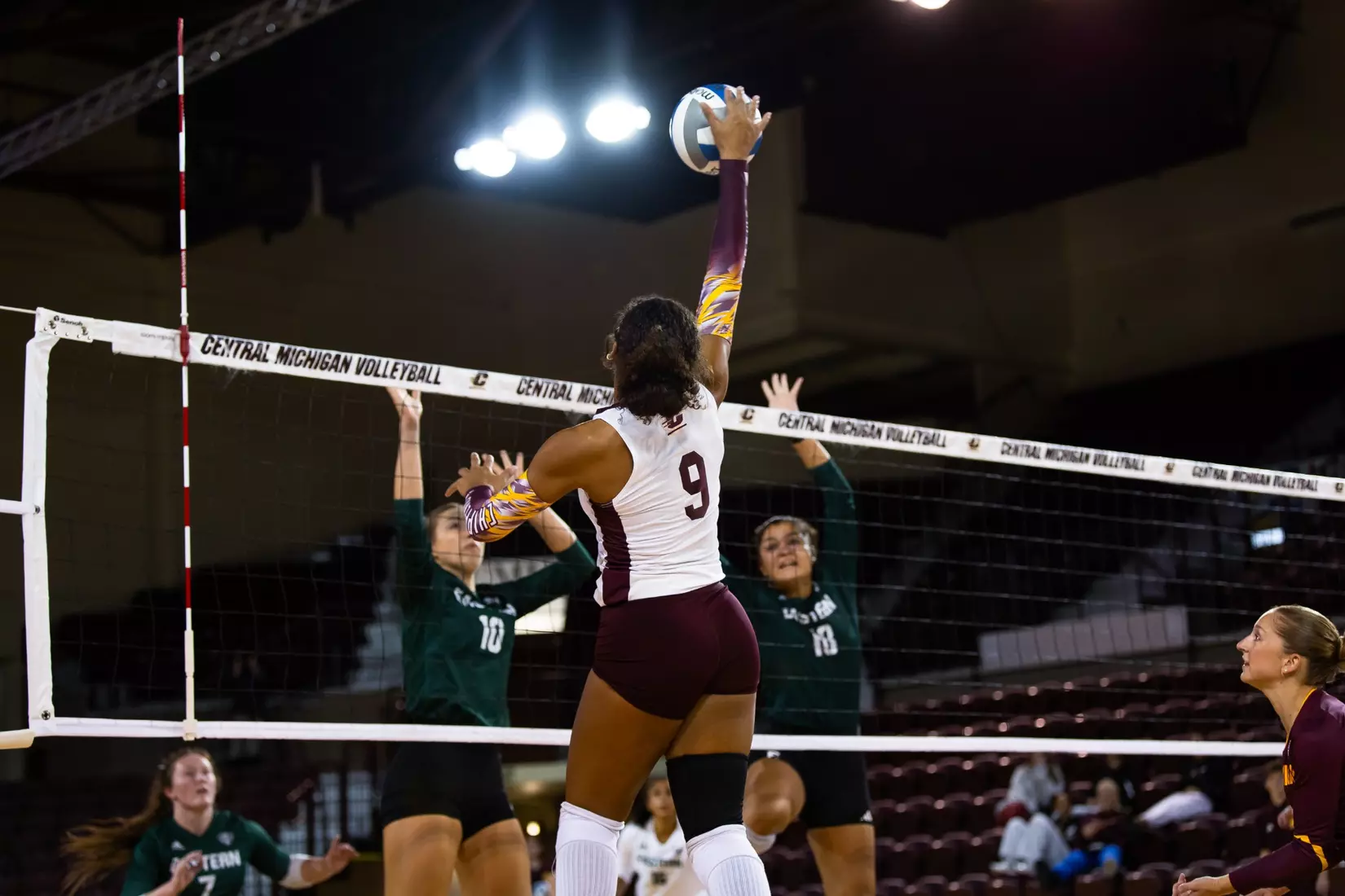 CMU Volleyball vs Eastern Michigan
