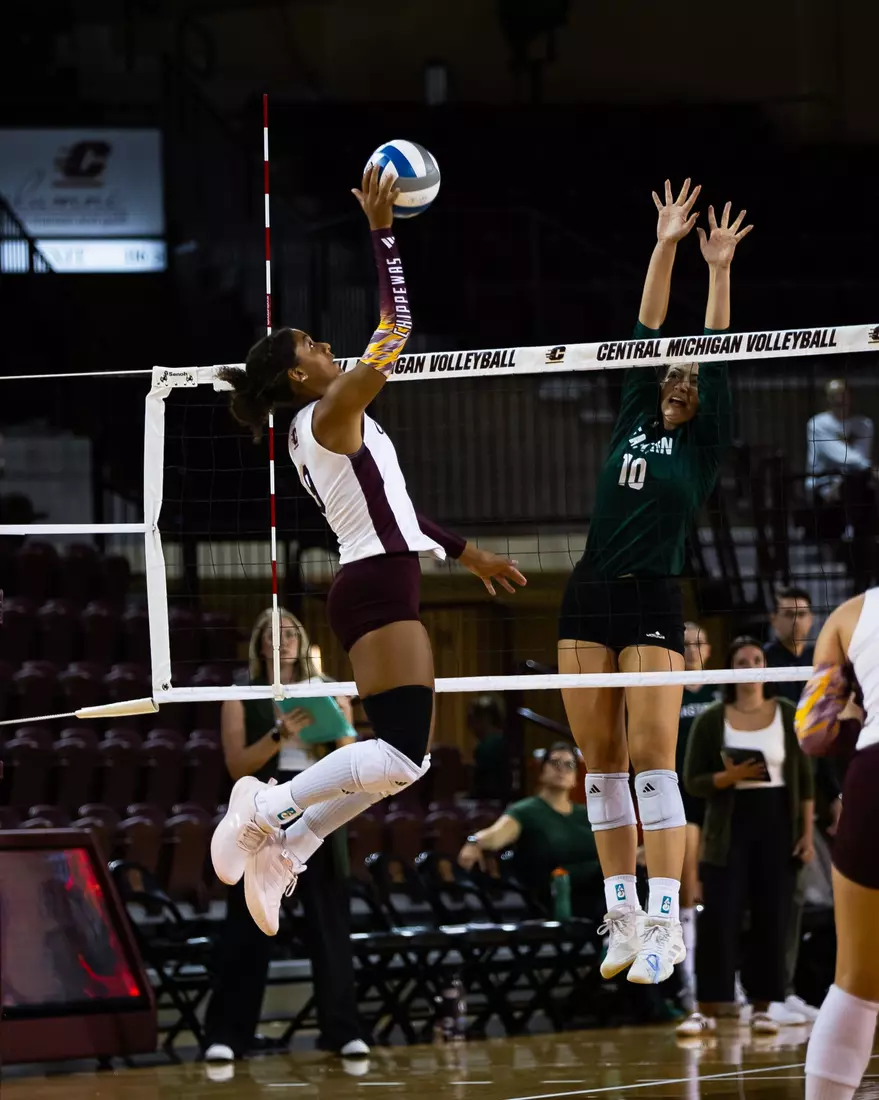 CMU Volleyball vs Eastern Michigan