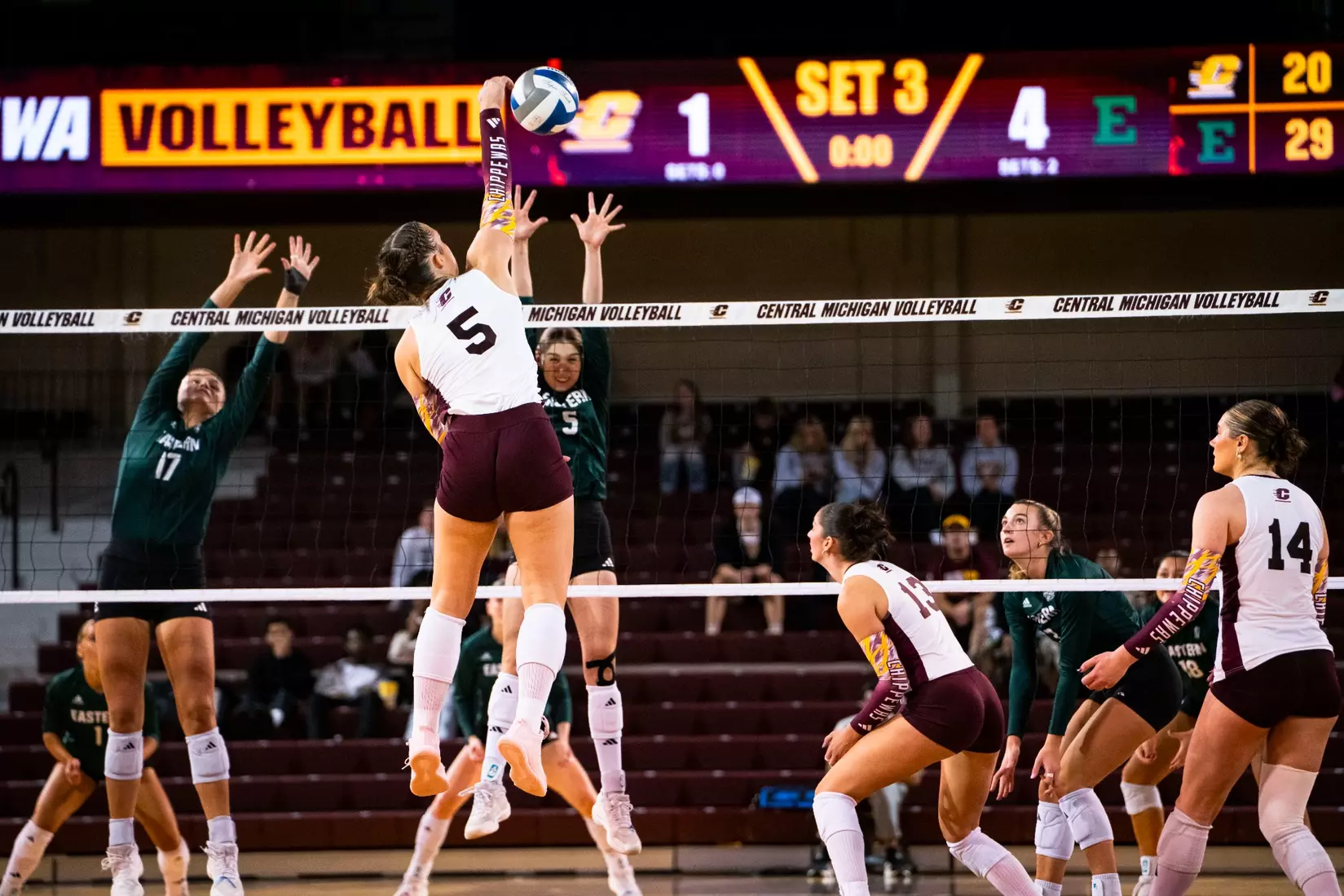 CMU Volleyball vs Eastern Michigan